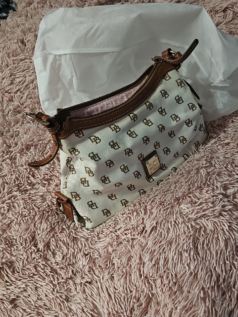 Dooney&Bourke Shoulder Bag Medium